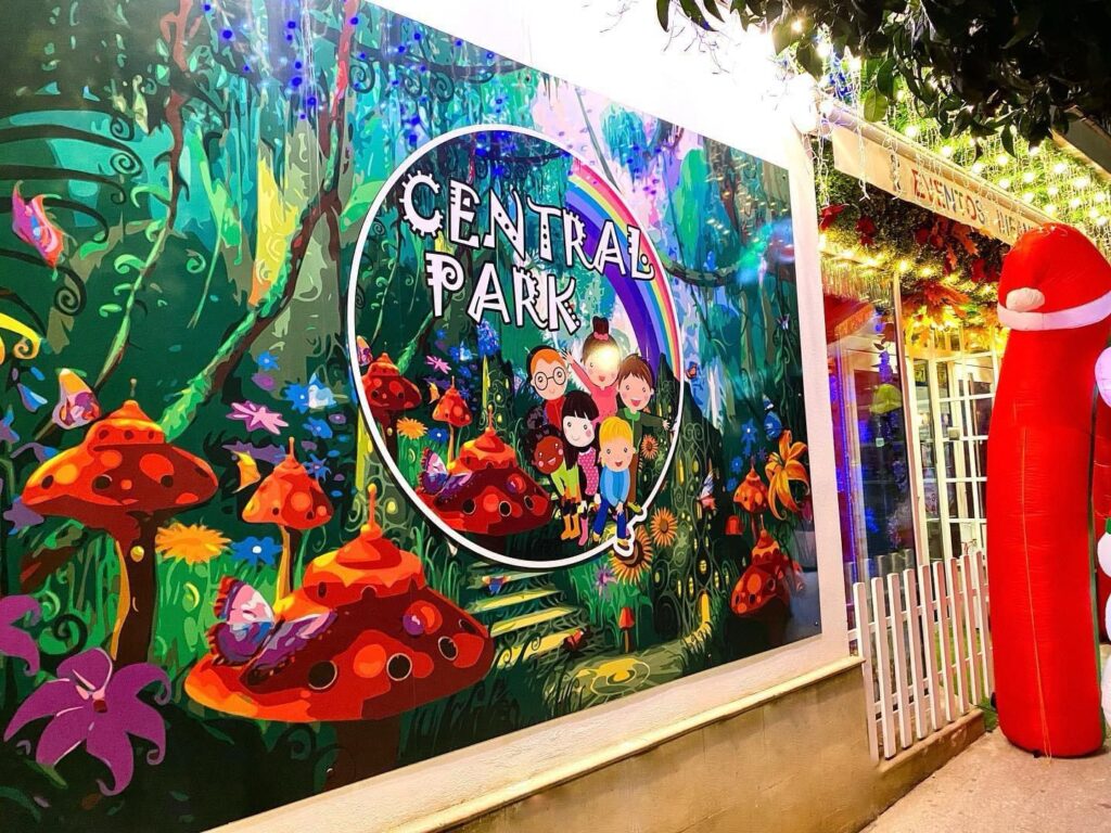 entrada del centro de ocio infantil central park